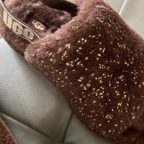 NWOT Fluff Yeah Ugg brown metallic slippers - Picture 3 of 3